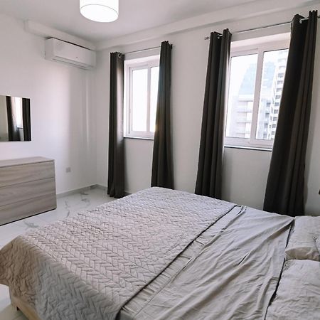Bright 2 Bedroom Flat In Sliema! Esterno foto