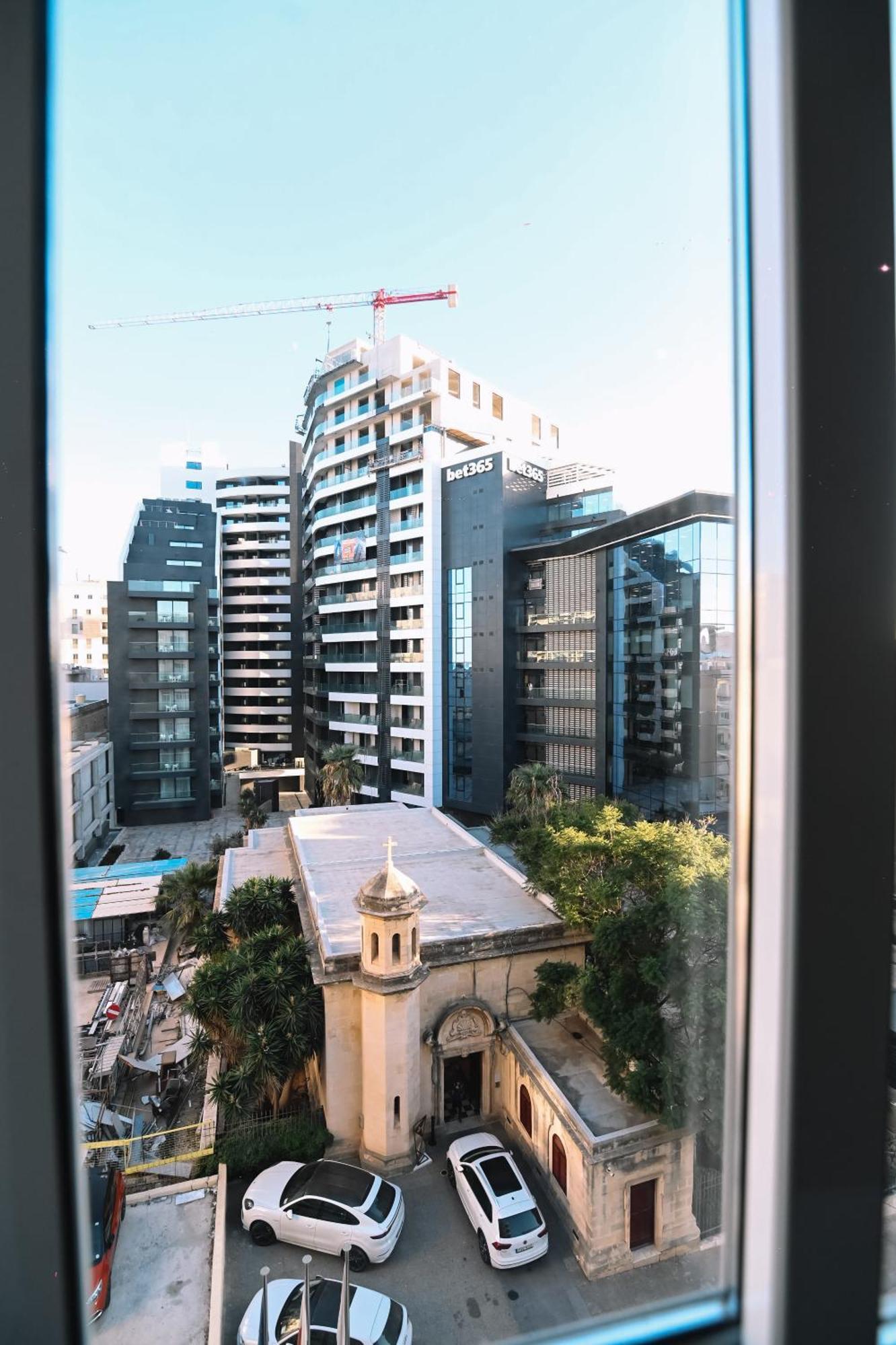 Bright 2 Bedroom Flat In Sliema! Esterno foto