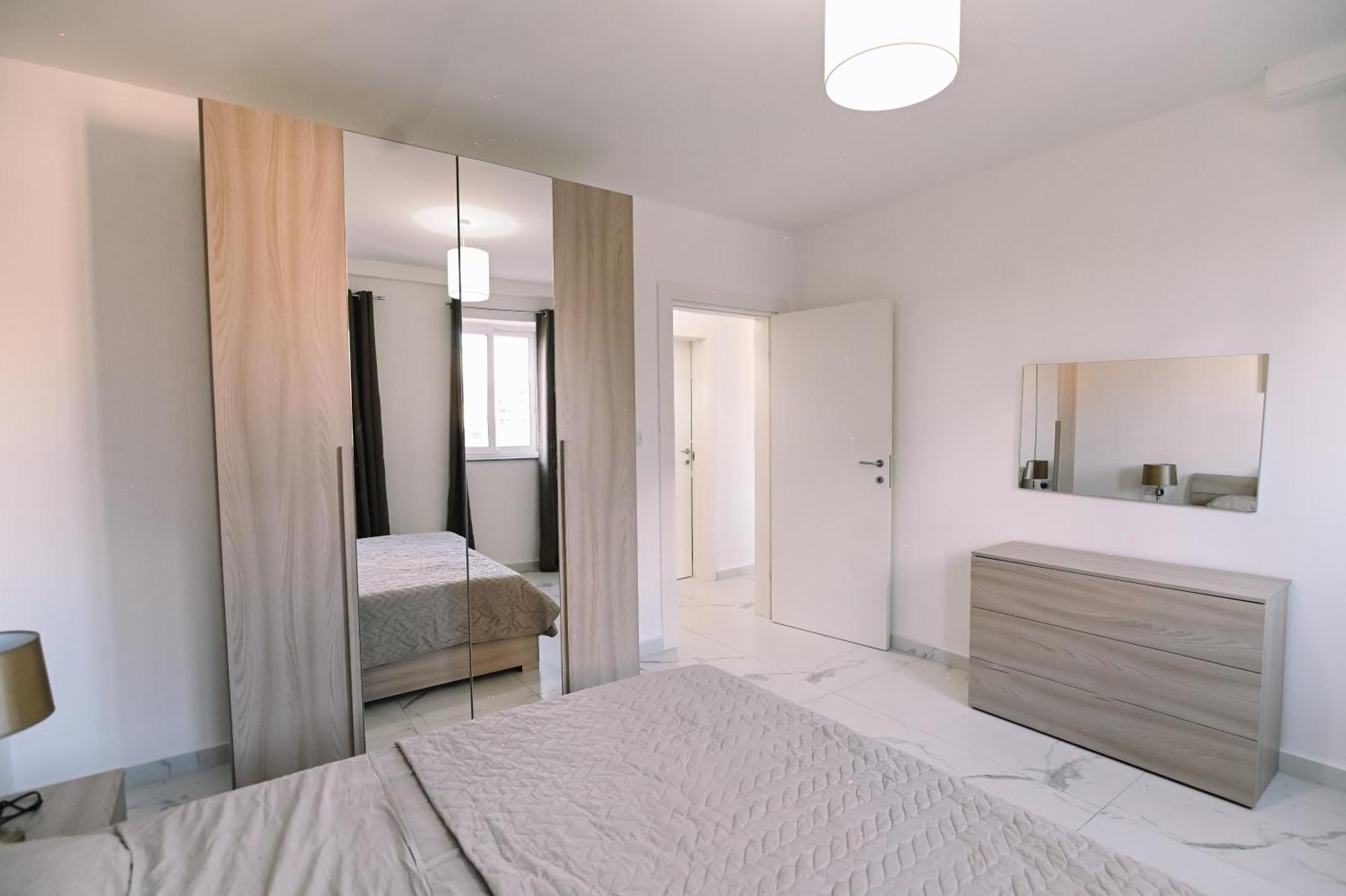 Bright 2 Bedroom Flat In Sliema! Esterno foto